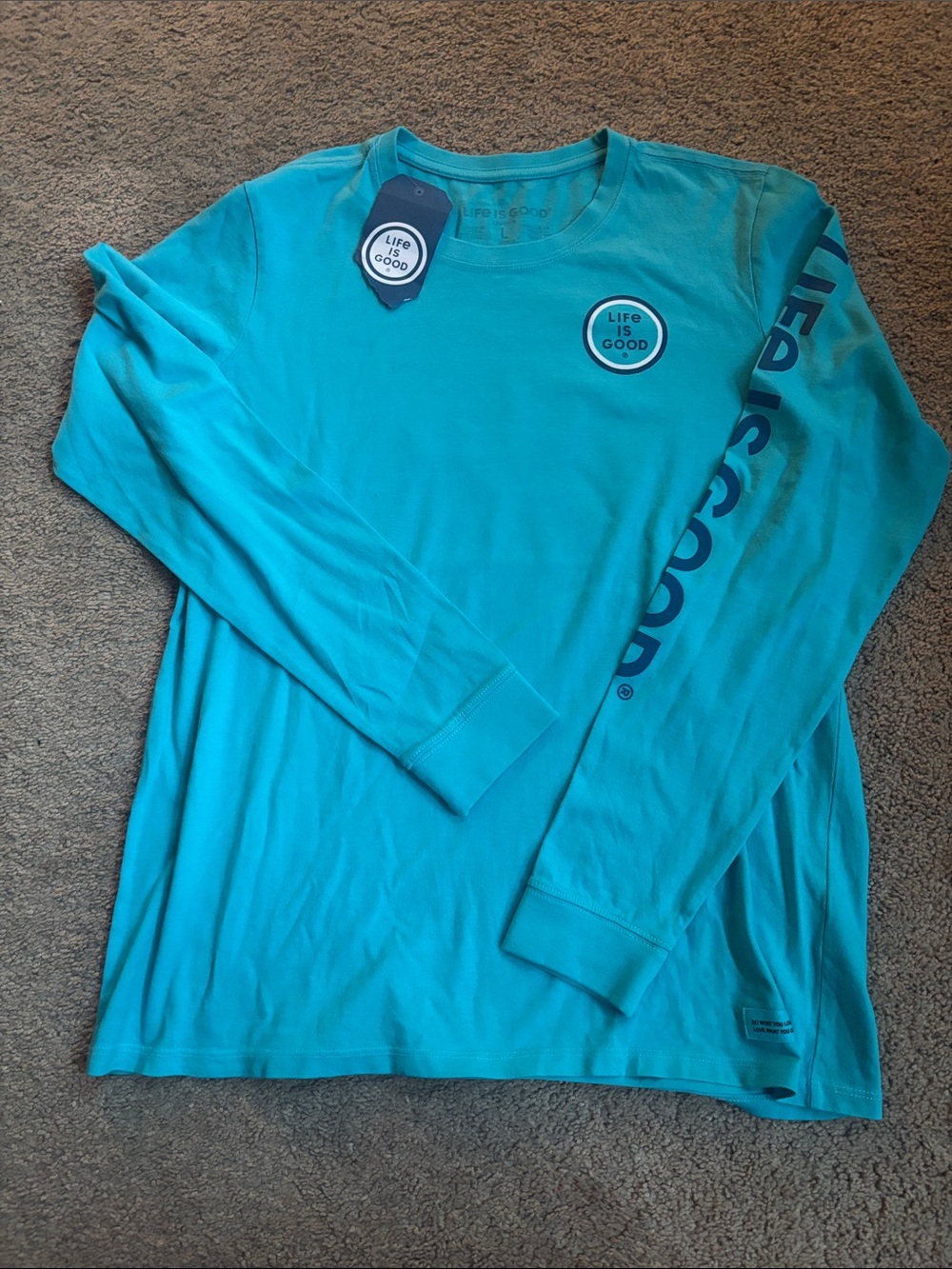 NWT Life Is Good women’s Long-Sleeve Tee in Turquoise